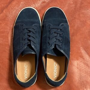 Vionic Women's Navy Sneakers
